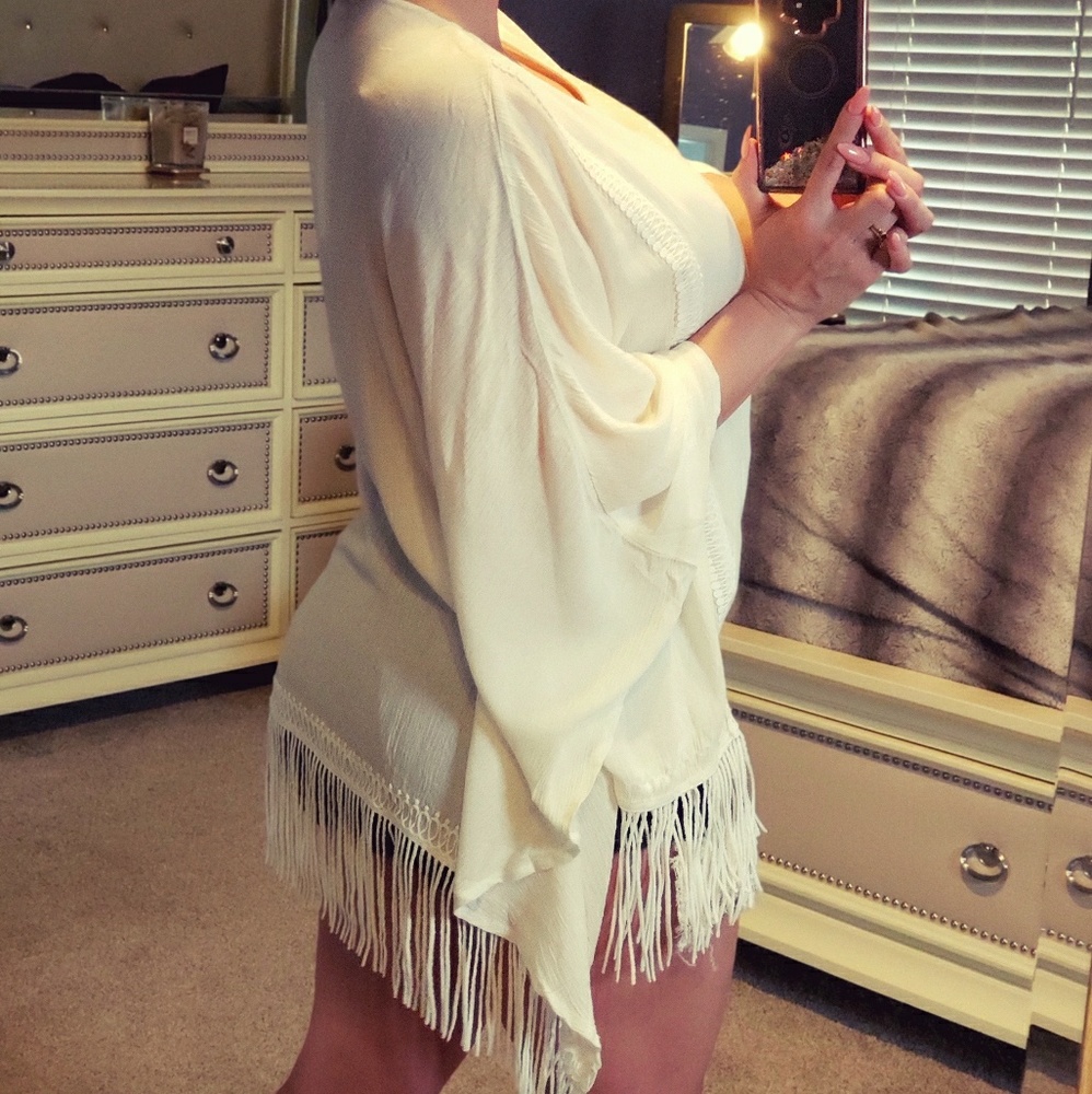 😻😻 S/M/L ASYMMETRICAL OVERSIZED BOHO FRINGE TOP - Picture 4 of 7